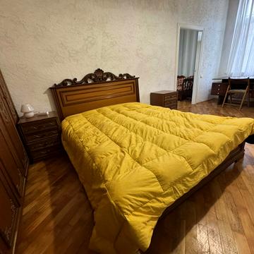 Сергія Єфремова вул., 6