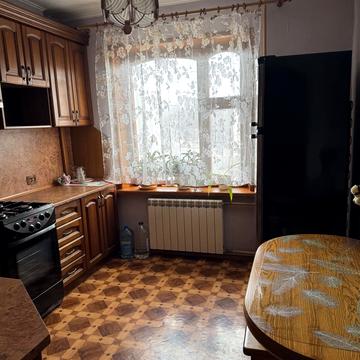 Шкільна вул. (Героїв Сталінграда), 40