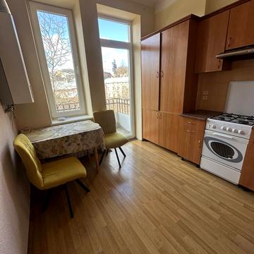 Івана Вишенського вул., 27