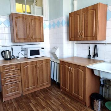 Володимирська вул., 19