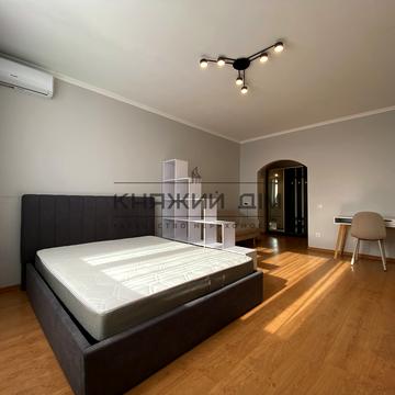 Лукрецька вул., 3