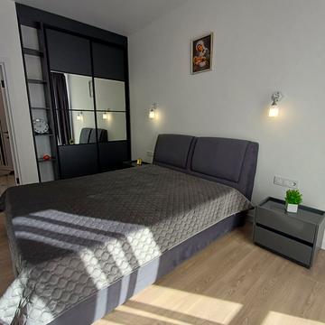 Богдана Хмельницького вул., (ЖК Вежа (будинок 1))