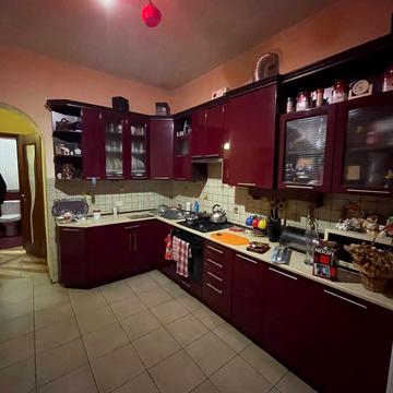 Ромашкова вул., 10а