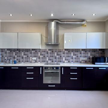 Валерія Лобановського просп. (Червонозоряний), 6-Г