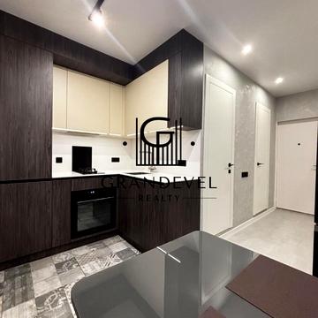 Академіка Єфремова вул. (Командарма Уборевича), 7-А