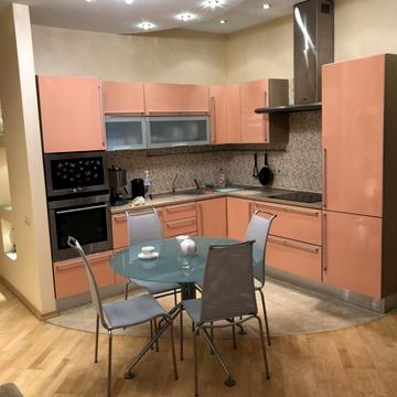 Антоновича вул. (Горького), 72