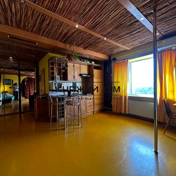 Русанівська набережна вул., 22