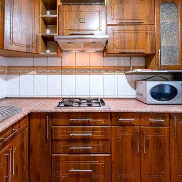 Василя Стуса вул., 13