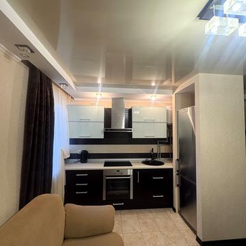 Леся Курбаса просп., 1-Б