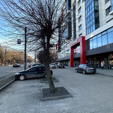 Героїв Майдану вул. (Червоноармійська), 226а