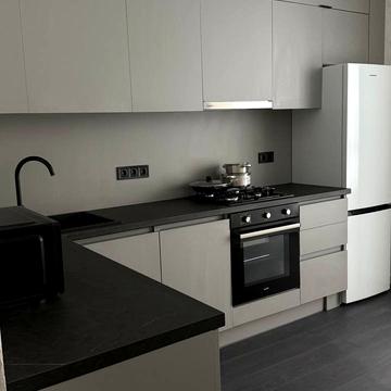 Героїв Небесної Сотні просп., (Будинок 14/3)