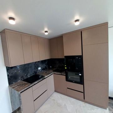 Якова Гніздовського вул., 75в