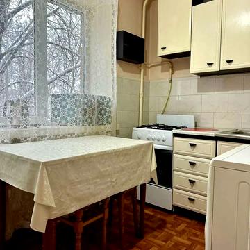 Лесі Українки бульв., 24-Б