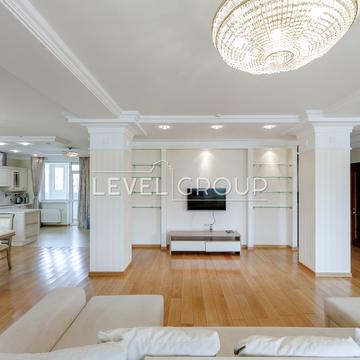 Тараса Шевченка бульв., 27-Б