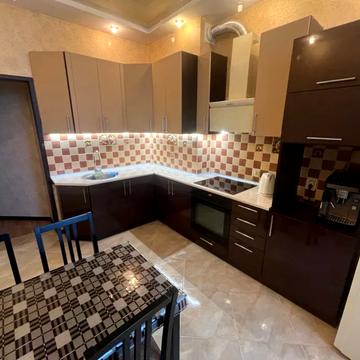 Греківська вул., 5