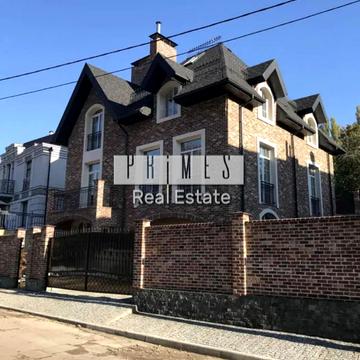 Павла Загребельного вул. (Миколи Раєвського), 14