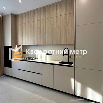 Зоряна вул.