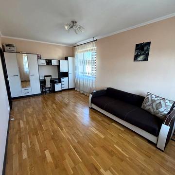 Героїв Маріуполя пров. (Гагаріна), 37/2