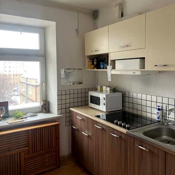 Костянтинівська вул., 34