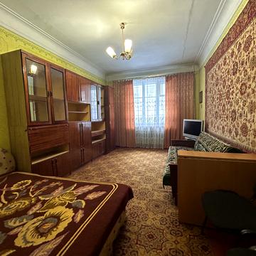 Василя Стуса вул., 1