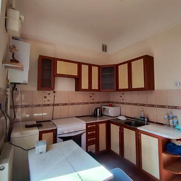 Дністровська вул., 20