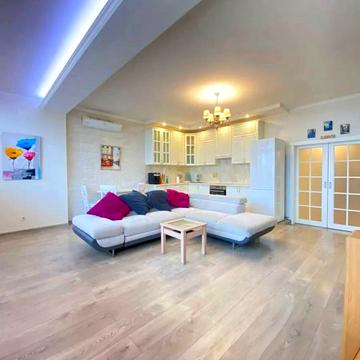 Євгена Коновальця вул. (Щорса), 44-А