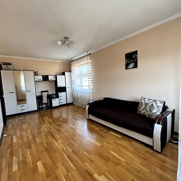 Героїв Маріуполя пров. (Гагаріна), 37/2