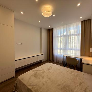 Микільсько-Слобідська вул., 11