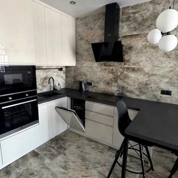 Дніпровська набережна вул., 18-А