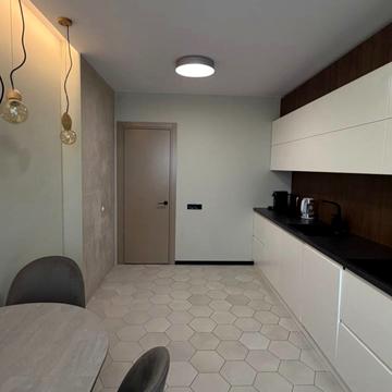 Академіка Шалімова вул. (Героїв Севастополя), 35-А