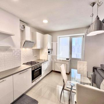 Ольги Кобилянської вул. (Горького), 5-Б