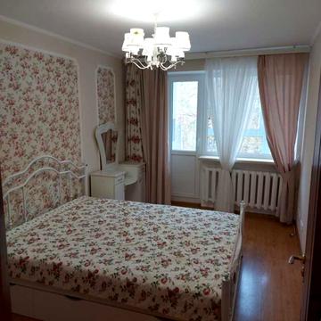 Івана Багряного вул. (Леоніда Бразова), 1