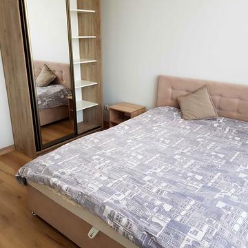 Ясинуватський пров., 10