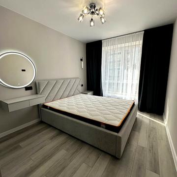 Княгинин вул., (Будинок 12)