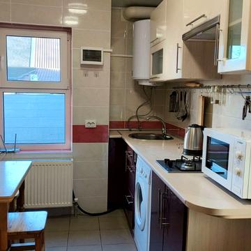 Полкова вул., 13