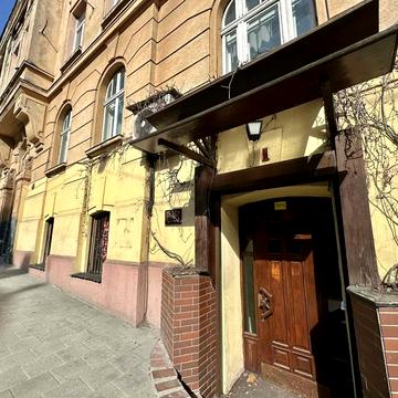 Михайла Вербицького вул., 6