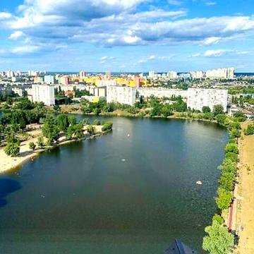 Юрія Шумського вул., 5