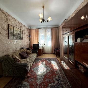 Подільська вул., 132