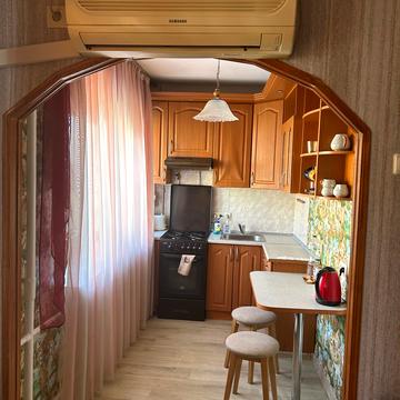 Лесі Українки бульв., 28