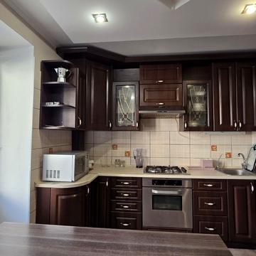 Оноре де Бальзака вул., 25