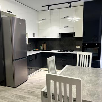 Пасічна вул., 177