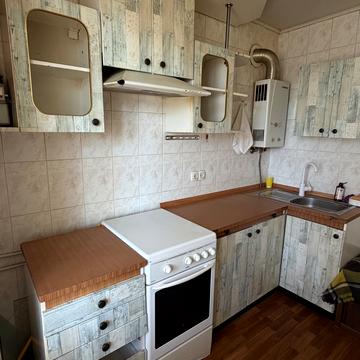 Вячеслава Чорновола вул., 13а