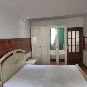 Леонтовича вул. (Бєлінського), 6