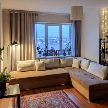 Печерська вул., 2