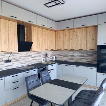 Івана Франка вул., 71