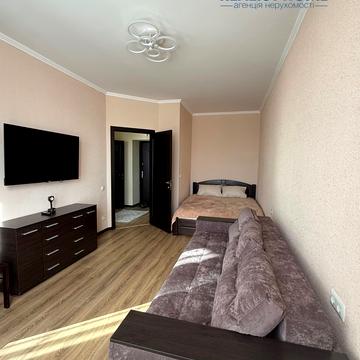 Яблунева вул., 15