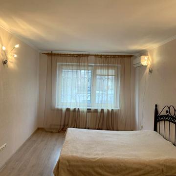 Віталія Блажка вул., 9