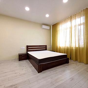 Митрополита Василя Липківського вул. (Урицького), 37-Б