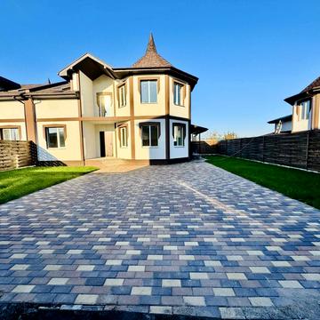 Київська вул.