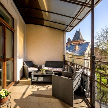 Генерала Тараса Чупринки вул. (), 3